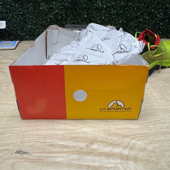 La Sportiva Neon Green Trail Running Shoes - M9 - Picture 9 of 9